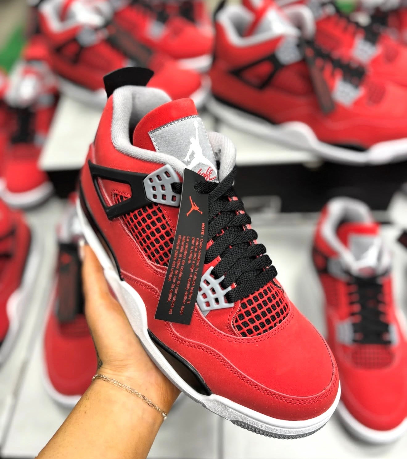 Jordan 4 toro